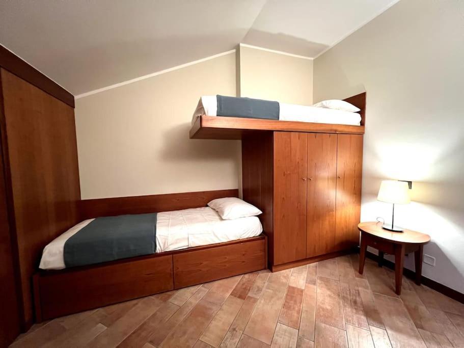 Attico In Piazza Matteotti Apartment Десенцано дел Гарда Екстериор снимка