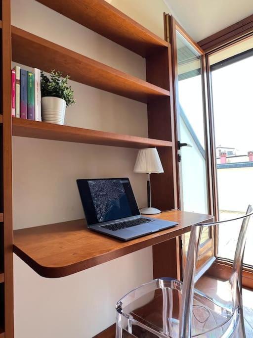 Attico In Piazza Matteotti Apartment Десенцано дел Гарда Екстериор снимка